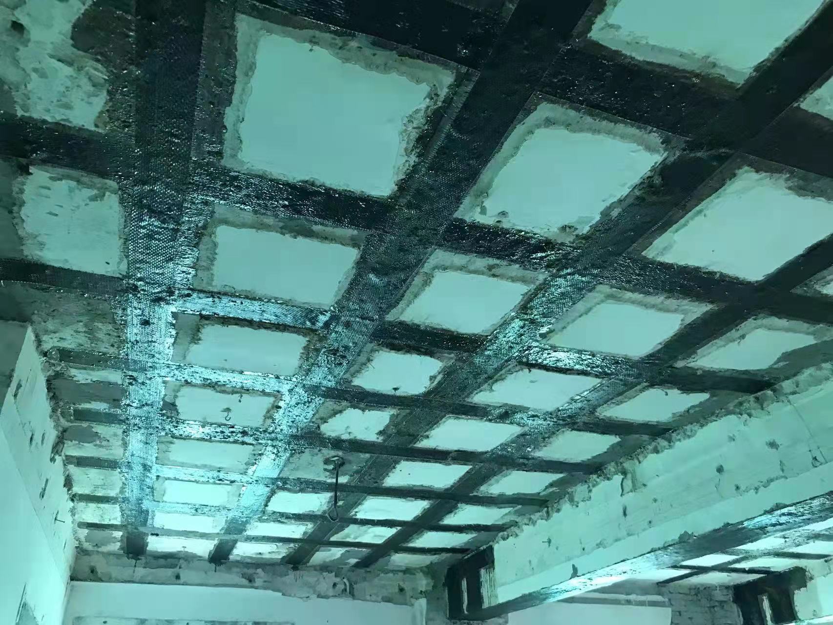 阆中粘碳纤维布施工工艺
